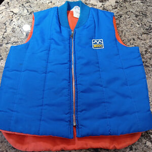 Vintage Medium Moog Racing Mens Blue Puffer Vest Avon Sportswear Made In Canada